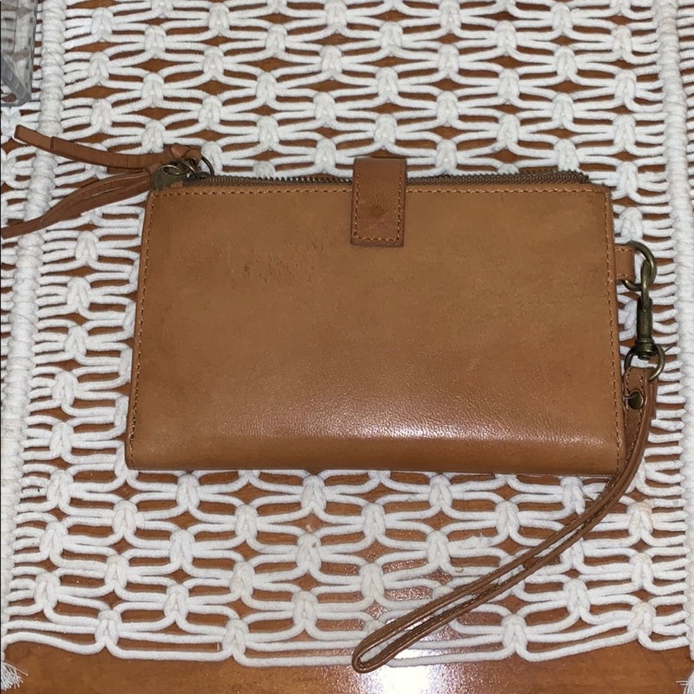 Lucky Brand Leather Wallet Wristlet